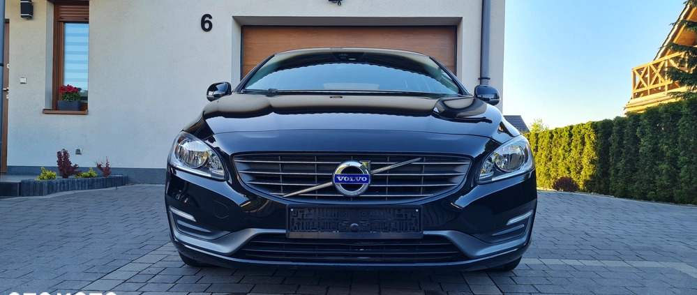 Volvo V60 cena 42900 przebieg: 153300, rok produkcji 2015 z Mikołów małe 436